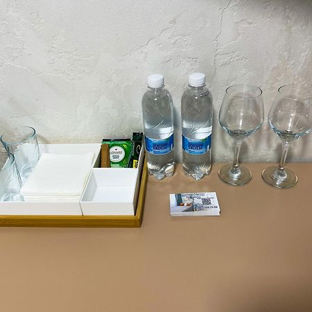 Myfreedom Апартаменти Метро Кловська, Військовий Госпіталь Kiev Exteriör bild